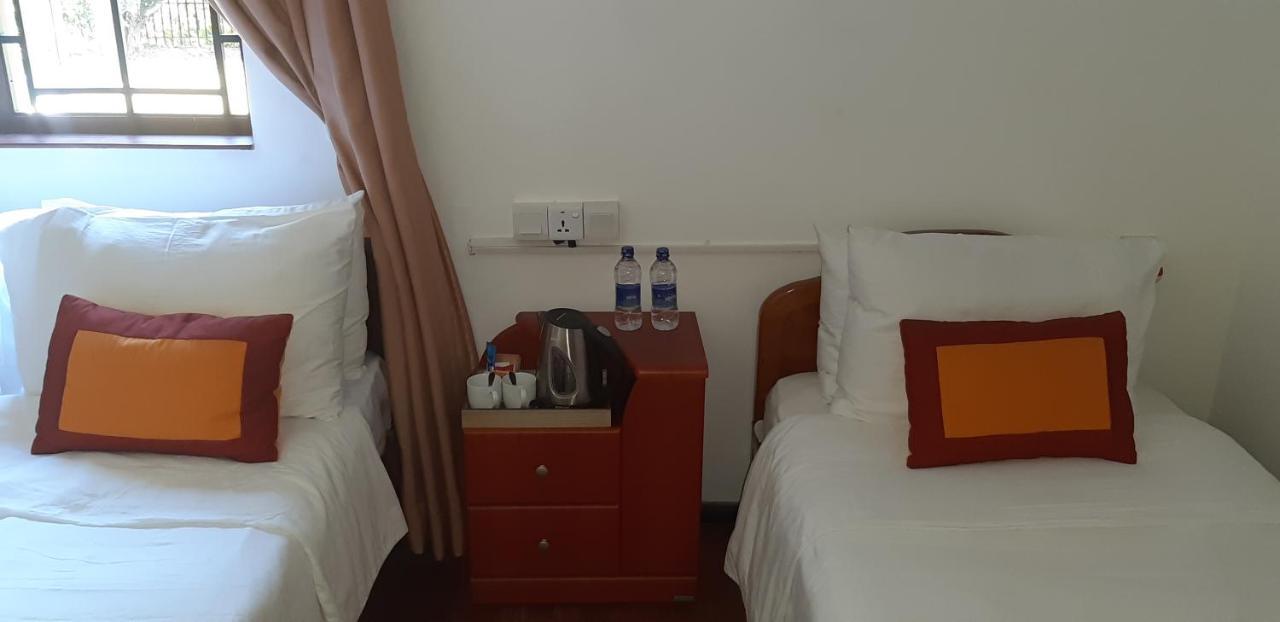 Kandy Green View Bungalow Bagian luar foto
