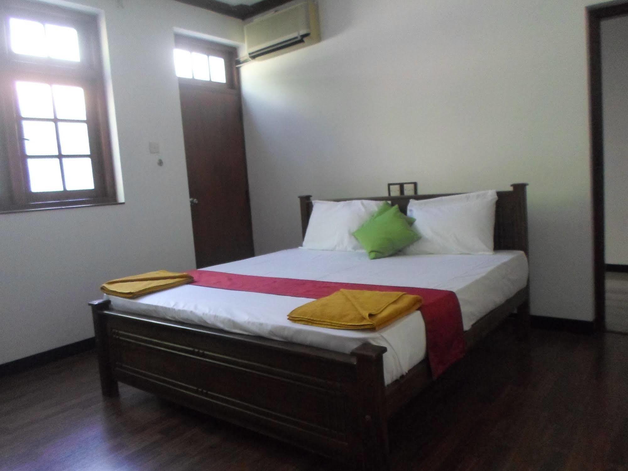 Kandy Green View Bungalow Bagian luar foto