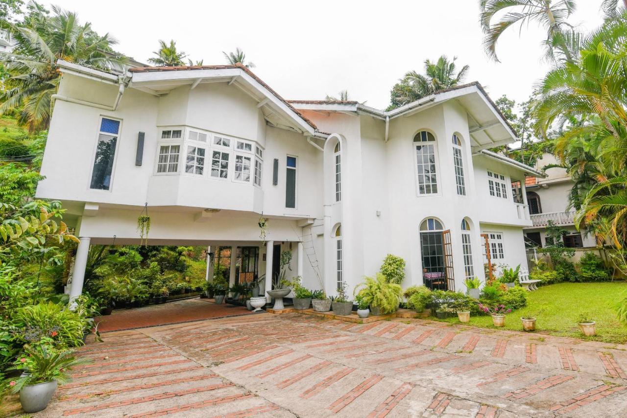 Kandy Green View Bungalow Bagian luar foto
